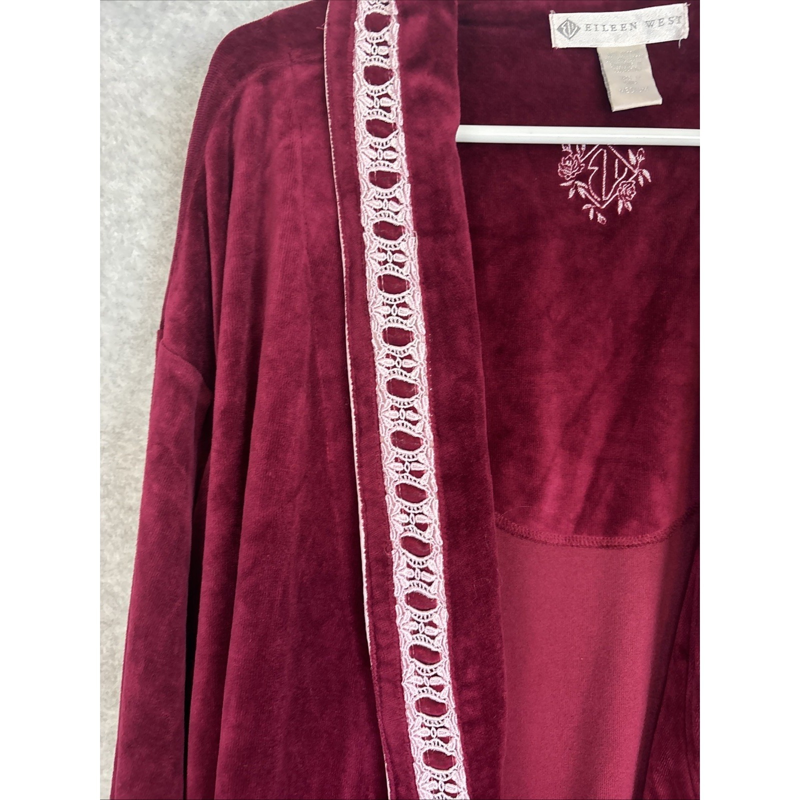 Vintage Eileen West Longline Robe Bathrobe Size M Maroon Velour Lace Trim — image 8 of 8